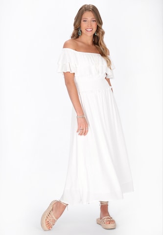 Robe d’été 'Festival' IZIA en blanc