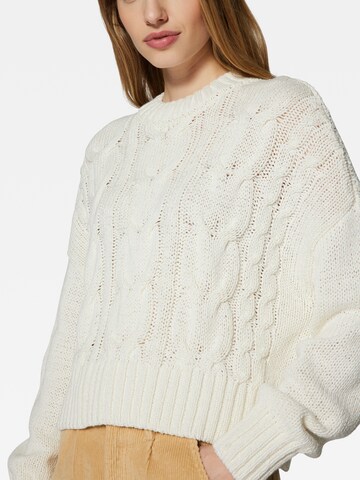 Mavi Sweater in White