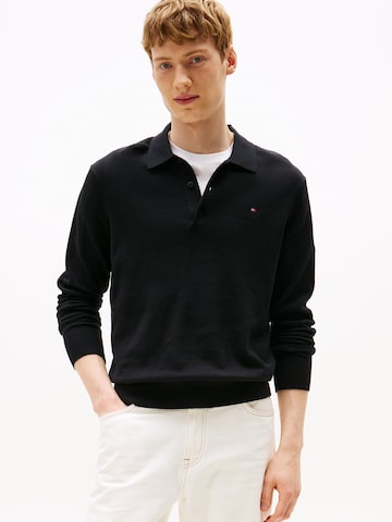 TOMMY HILFIGER Sweater in Black: front