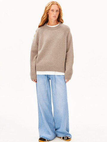 ARMEDANGELS Pullover in Braun