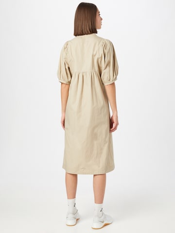 Robe oversize 'Flora' Esmé Studios en beige