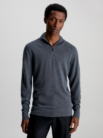 Pull-over Calvin Klein en bleu : devant