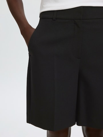 SELECTED - regular Pantalón de pinzas 'SLWRITA' en negro