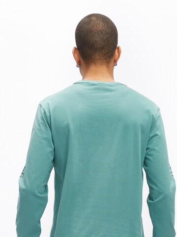 hydroponic - Camiseta 'Hydroponic x South Park Gang Long-Sleeve T-Shirt' en verde