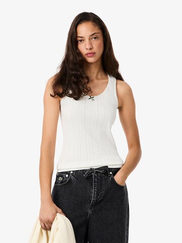 LACOSTE - Camisa em branco: frente
