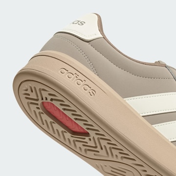 ADIDAS SPORTSWEAR - Sapatilhas baixas 'Grand Court 3.0' em castanho