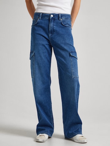 Pepe Jeans Loose fit Cargo Jeans in Blue: front