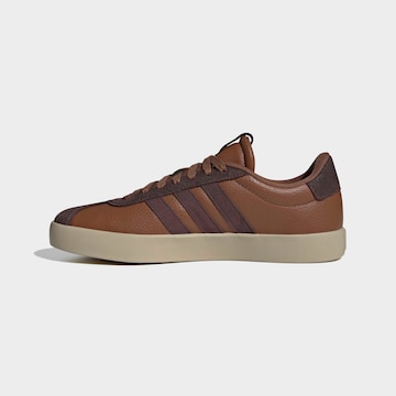 ADIDAS SPORTSWEAR - Sapatilhas baixas 'VL COURT 3.0' em castanho