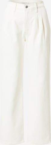 Abercrombie & Fitch Avar lõige Voltidega teksapüksid, värv valge: eest vaates
