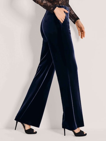 MADELEINE Regular Trousers in Blue