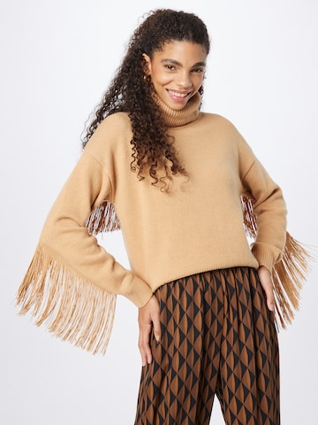 GUESS Sweater in Beige: front