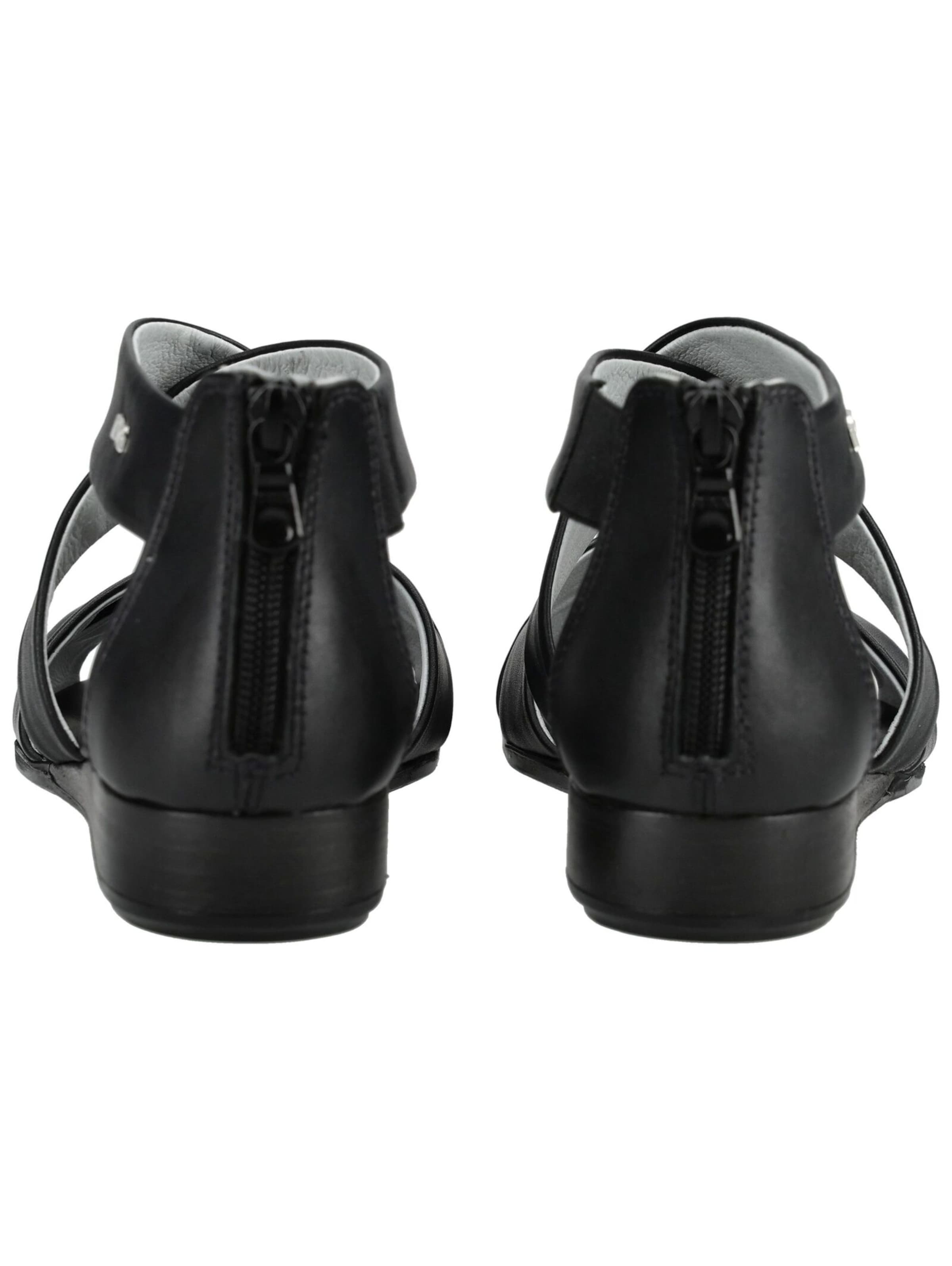 Sandalo di Nero Giardini in nero