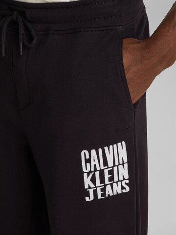Effilé Pantalon Calvin Klein Jeans en noir