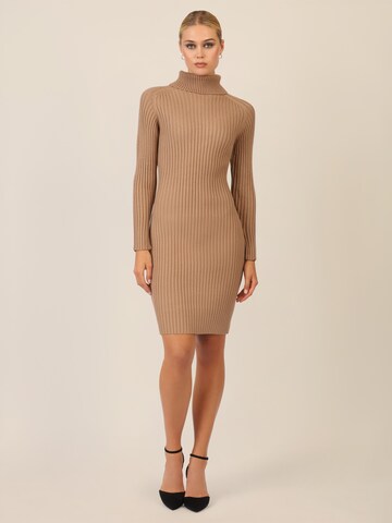 APART Knitted dress in Beige: front