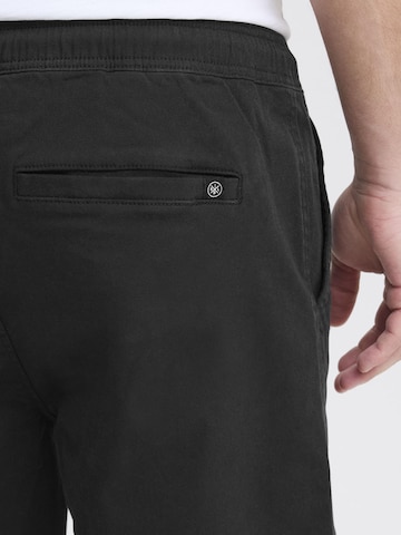 !Solid Regular Chino 'HENK' in Zwart