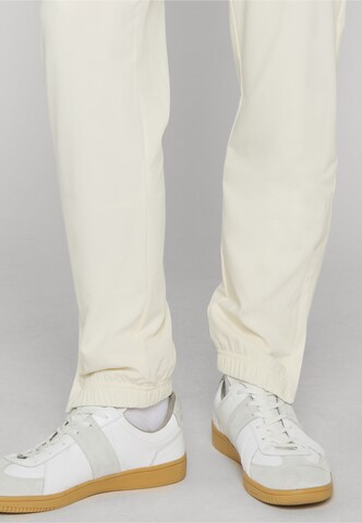 Sergio Tacchini Tapered Sporthose 'Carson' in Weiß