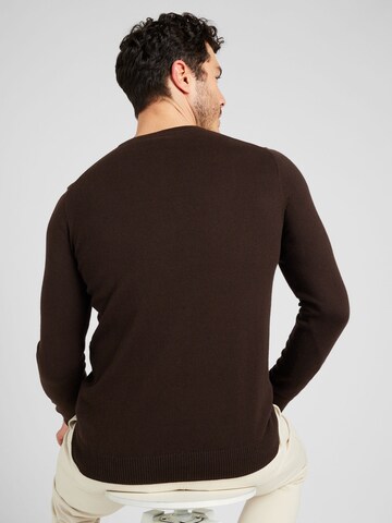 Lyle & Scott Sweater in Brown
