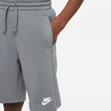 Nike Sportswear Jogginganzug in Grau