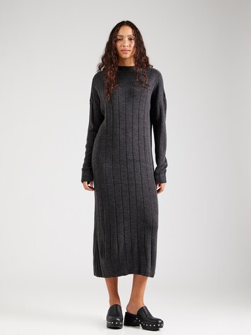 ONLY Knitted dress 'ONLTESS' in Grey: front