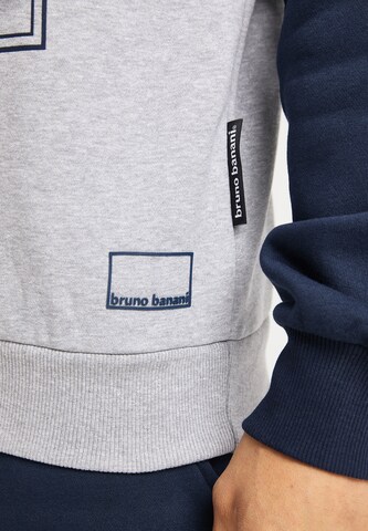 BRUNO BANANI Sweatshirt 'Freeman' in Blauw