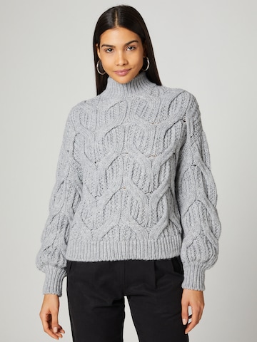 Guido Maria Kretschmer Collection Sweater 'Carolin' in Grey: front