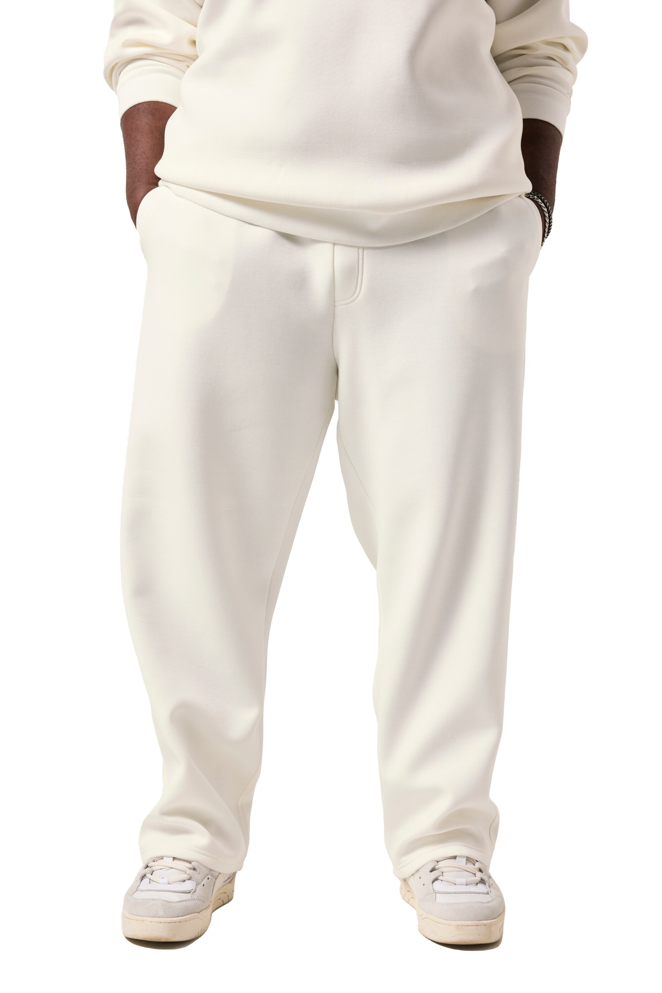 STHUGE Regular Broek in Wit: voorkant