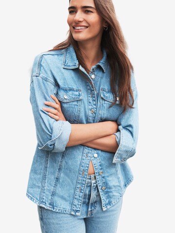 Next Blouse in Blue: front