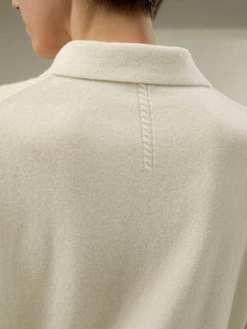 Lilysilk - Jersey 'Baby-Kaschmir Poloshirt' en blanco