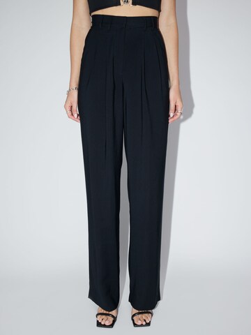 LeGer by Lena Gercke Wide leg Pleat-front trousers 'Draco' in Black: front