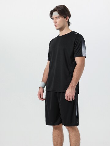 Youthup Tracksuit 'Schwung' in Black