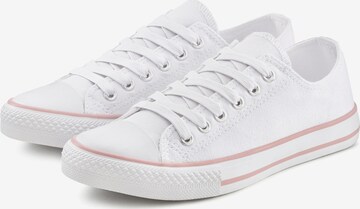 Sneaker low de la LASCANA pe alb