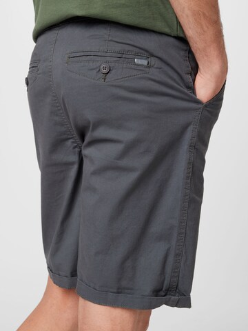 !Solid Regular Shorts in Grau