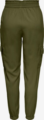 ONLY - Tapered Calças cargo 'Aris' em verde