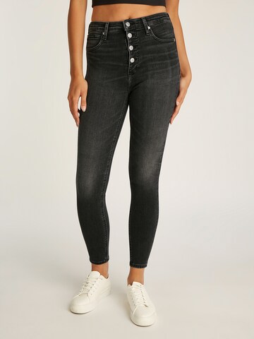 Calvin Klein Jeans Skinny Jeans in Black: front