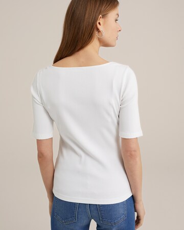 T-shirt WE Fashion en blanc