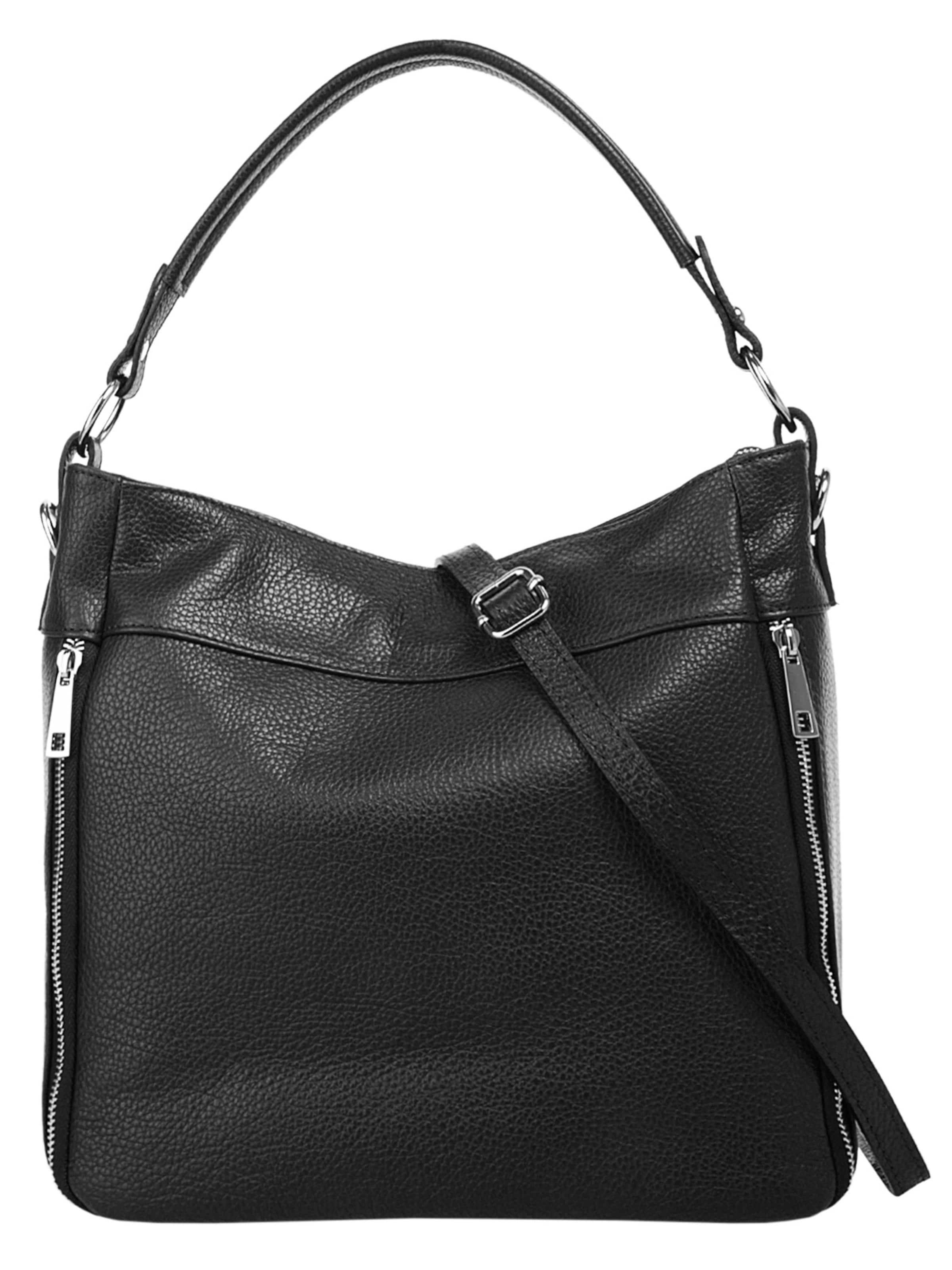 Cluty Handbag in Black: front