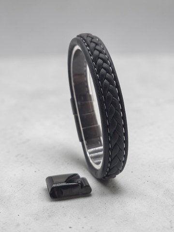 NAHLE Bracelet in Black