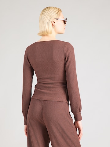 ABOUT YOU Тениска 'Fee' в червено