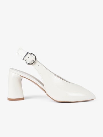 ANCAMY Sandals in Beige: front