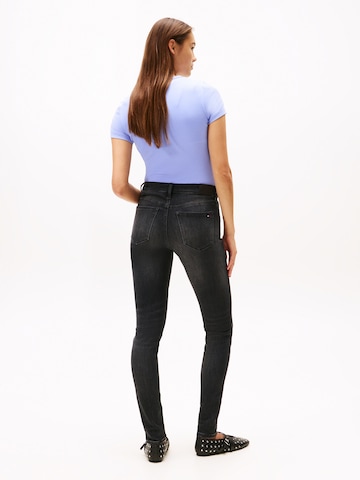 Tommy Jeans - Slimfit Vaquero 'NORA' en negro