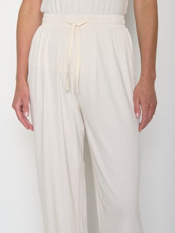 GREENBOMB Regular Pants 'Mood Basic' in White