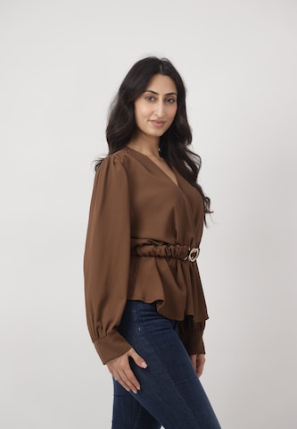Camicia da donna di Elara in marrone