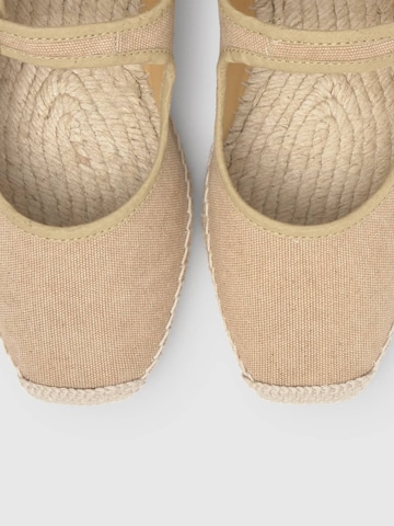 Castañer Espadrilles 'Padua' in Beige