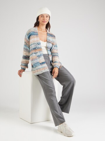 Cardigan Molly BRACKEN en bleu