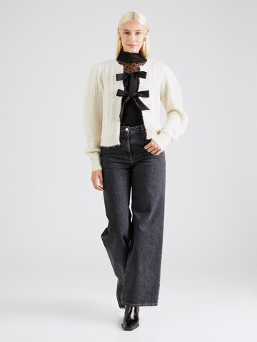 Cardigan 'Row' PIECES en beige