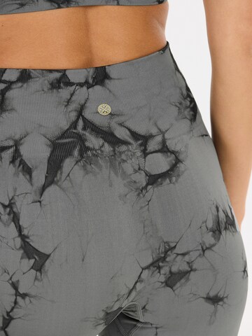Athlecia Skinny Sporthose 'Theresa' in Grün