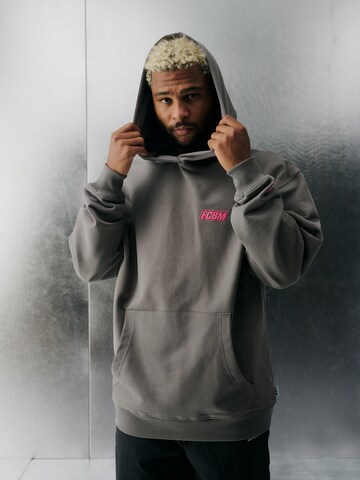 Sweat-shirt 'Elia' FCBM en gris : devant