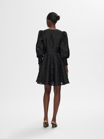 Robe-chemise 'PANDORA' SELECTED FEMME en noir