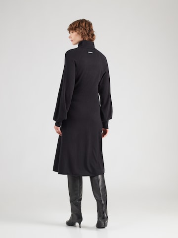 Robes en maille PINKO en noir