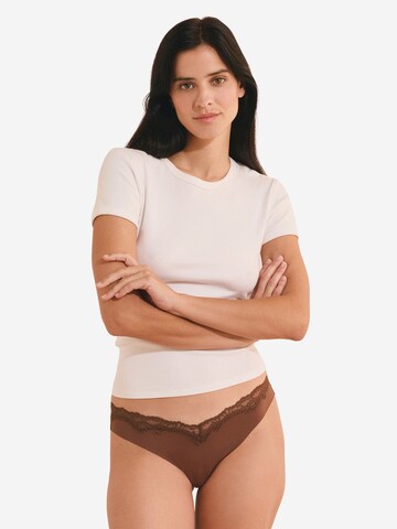 ETAM Thong 'Fara' in Brown